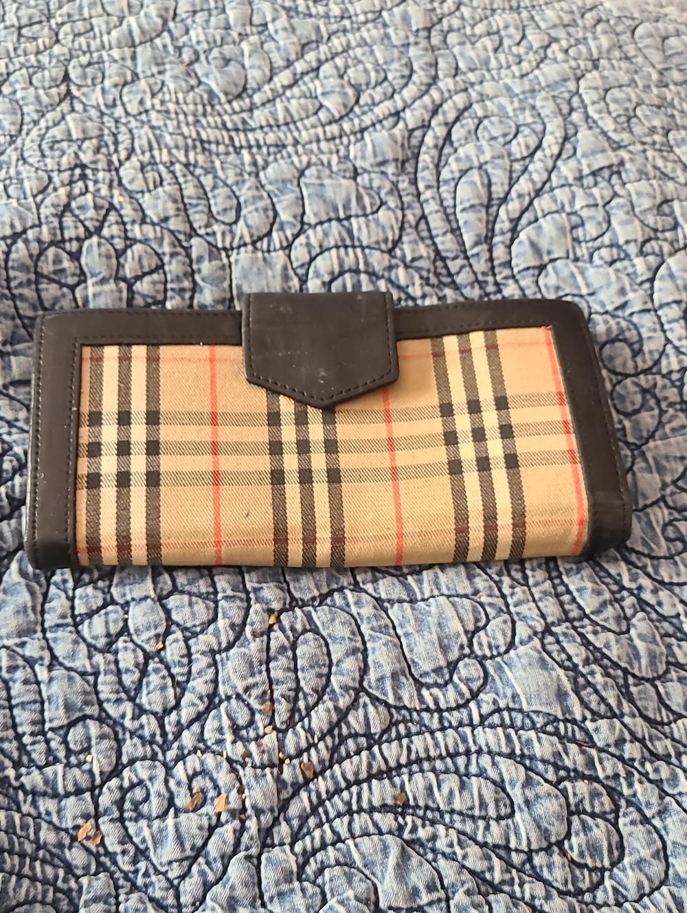 Burberry Beige Plaid Card Holder with Black Trim